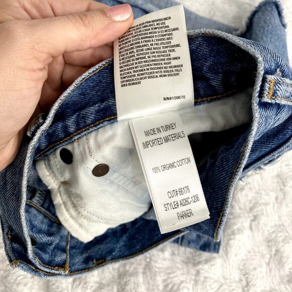 Agolde Blue Medium Wash Denim Grudge Parker Distressed Vintage Fit Shorts 30 - Picture 8 of 11